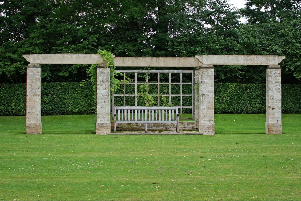 How to Transform Your Garden Into a More Social Space