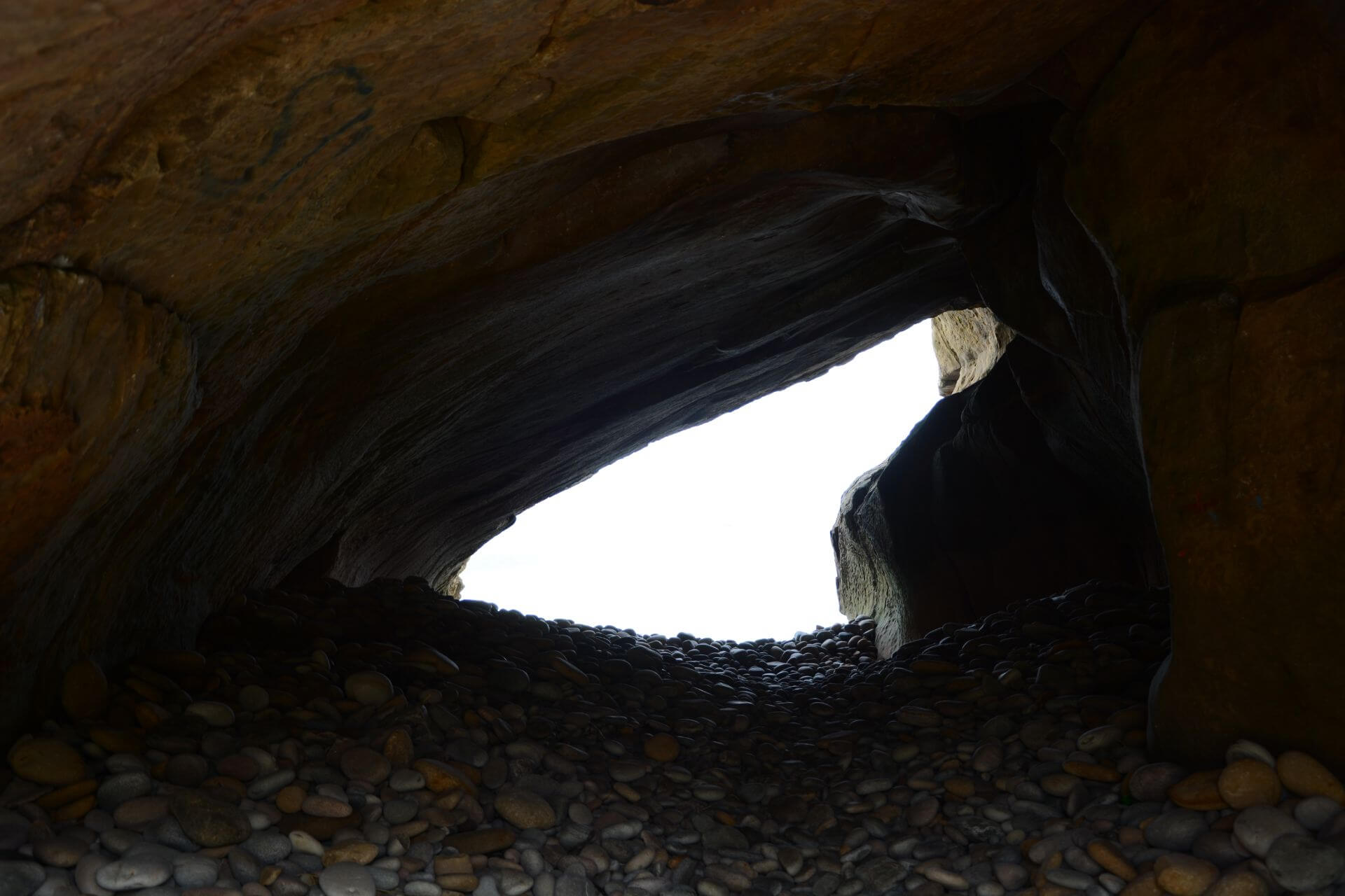 Scottish VS English Pebbles: Which Is Better?